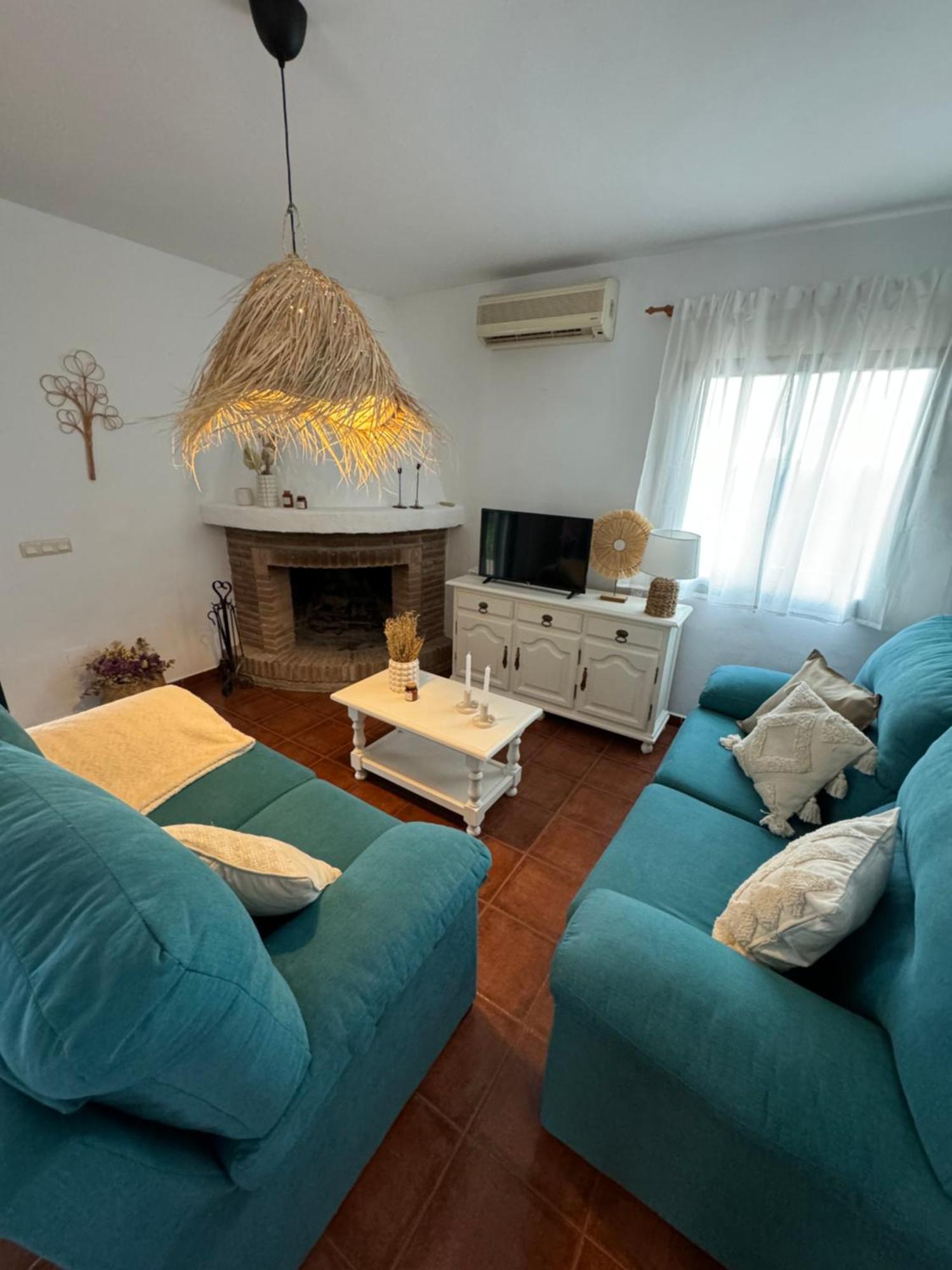 Villa En Frigiliana Con Piscina, Jacuzzi Y Espectaculares Vistas Bagian luar foto