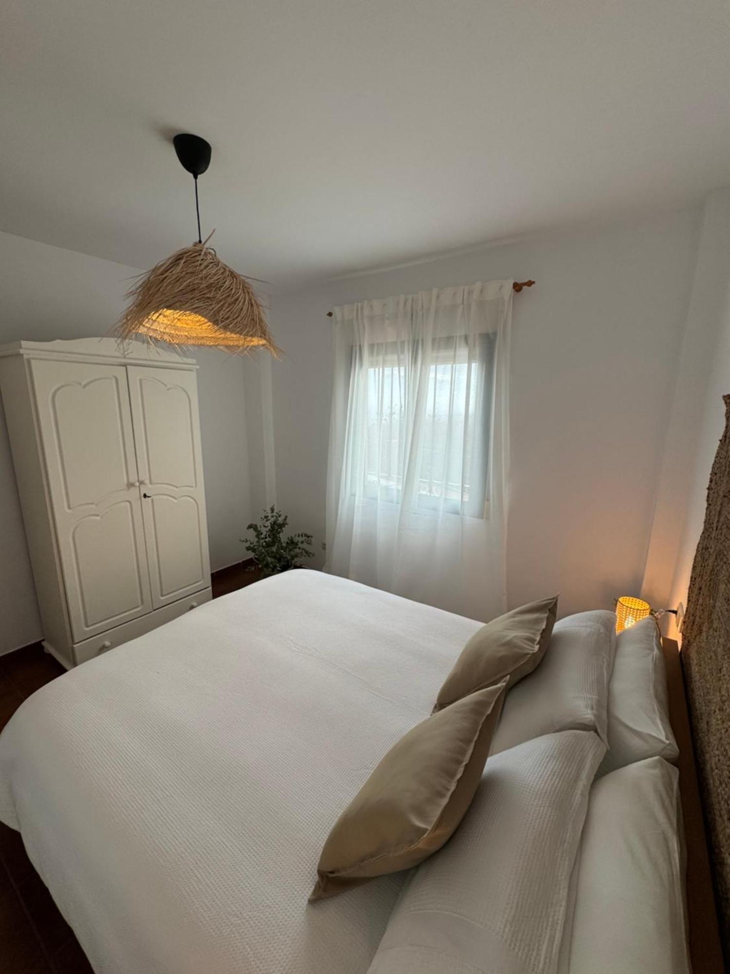 Villa En Frigiliana Con Piscina, Jacuzzi Y Espectaculares Vistas Bagian luar foto